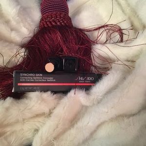 SHISEIDO Synchro Skin Correcting GelStick Concealer